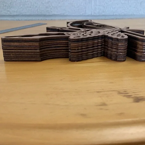 Rustic Wood Cardinal Bird Home Decor Statue Layered Wood Art EUC - Picture 3 of 7